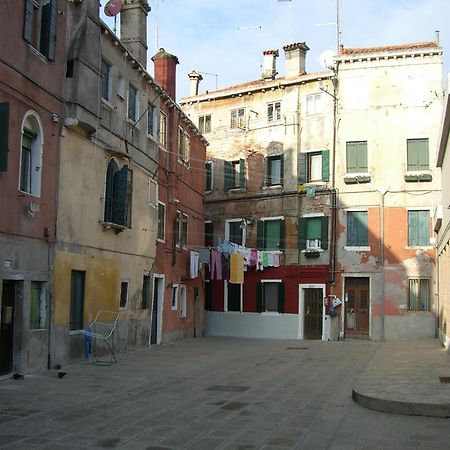 Veneziacentopercento Nicoli Apartment Luaran gambar